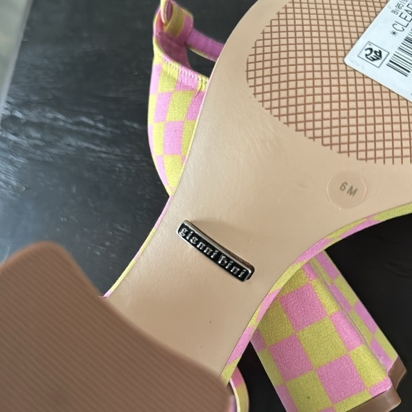 GIANNI Bini New Pink Barbie Y2K Heel Sandals Square Toe 6 NWT - Picture 9 of 9